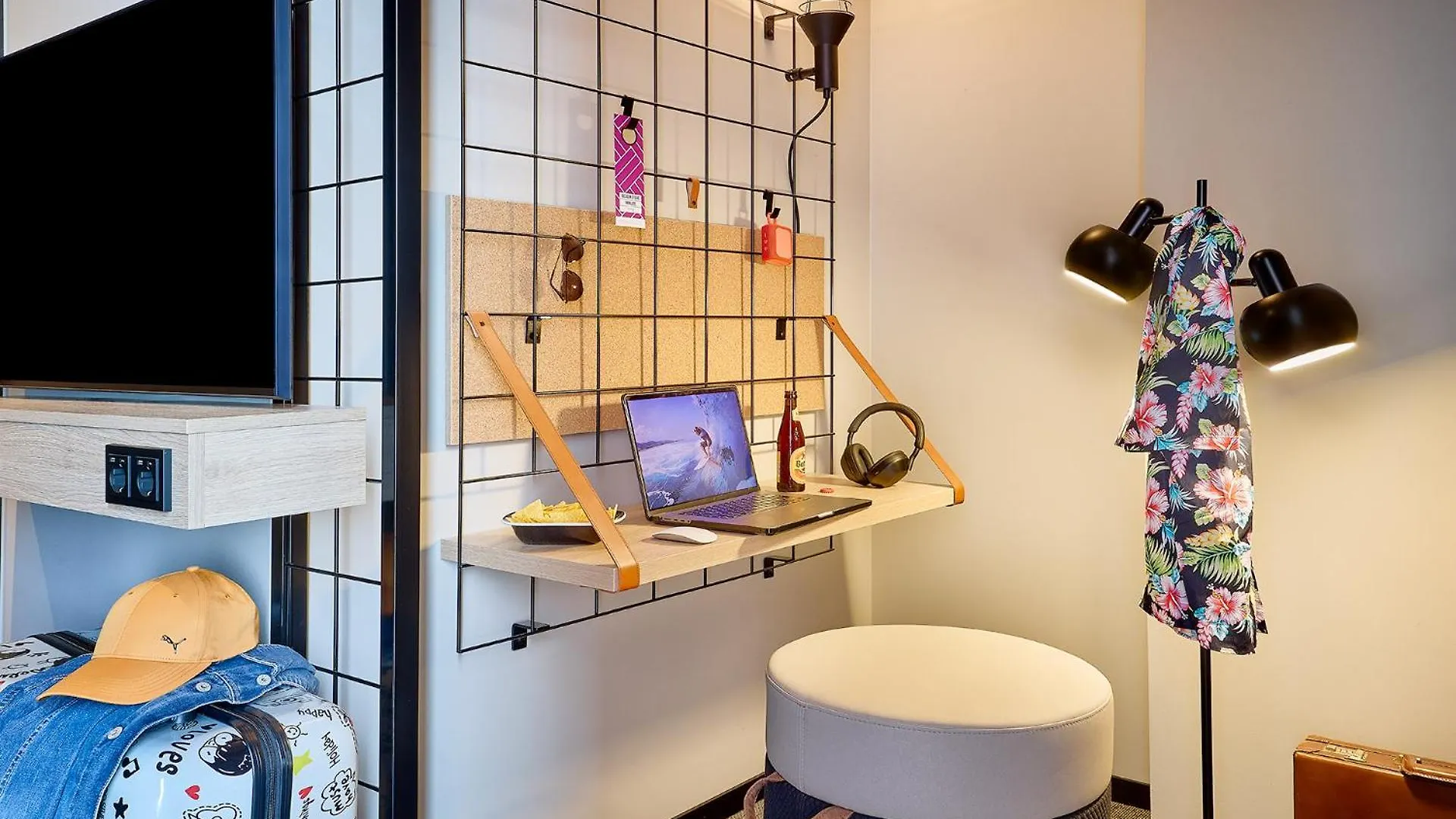 Hotel Moxy Luxembourg Airport Niederanven